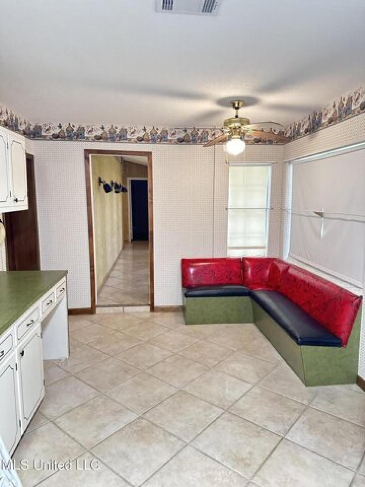 Picture of Home For Sale in Pascagoula, Mississippi, United States