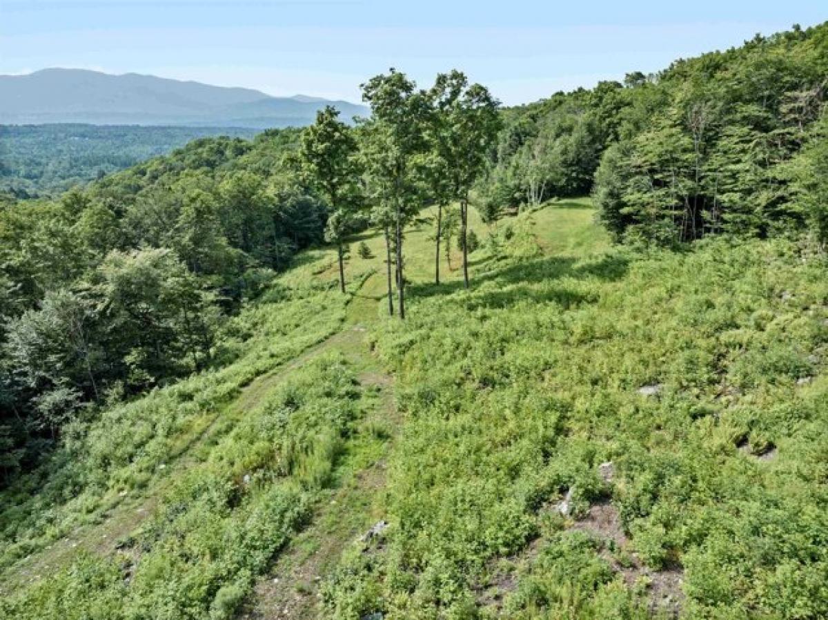 Picture of Residential Land For Sale in Stowe, Vermont, United States