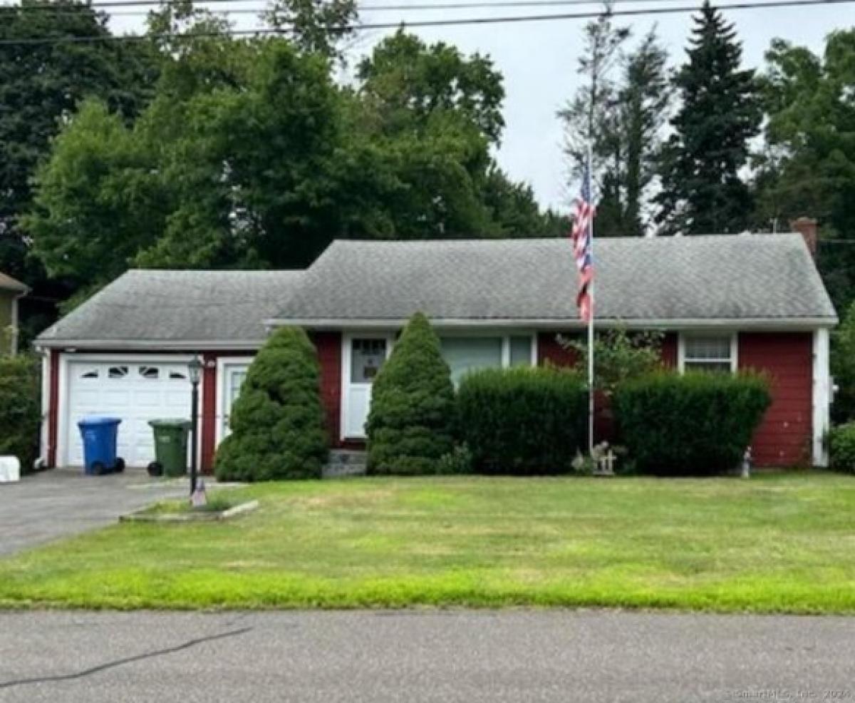 Picture of Home For Sale in Meriden, Connecticut, United States