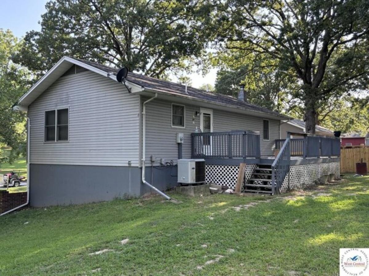 Picture of Home For Sale in Warsaw, Missouri, United States