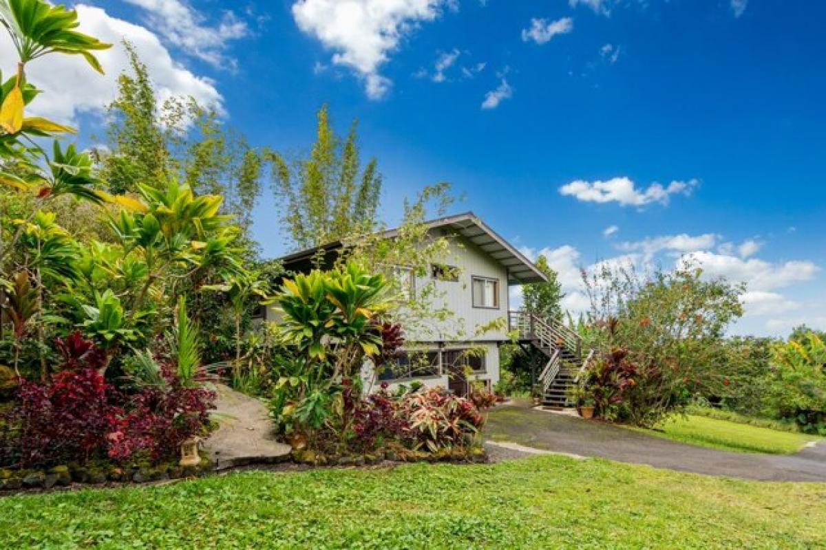 Picture of Home For Sale in Captain Cook, Hawaii, United States