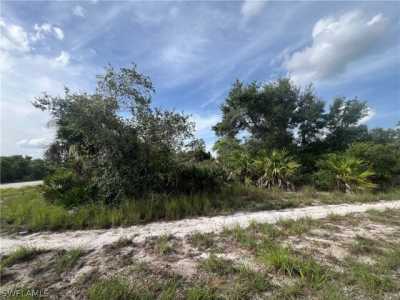 Residential Land For Sale in Alva, Florida