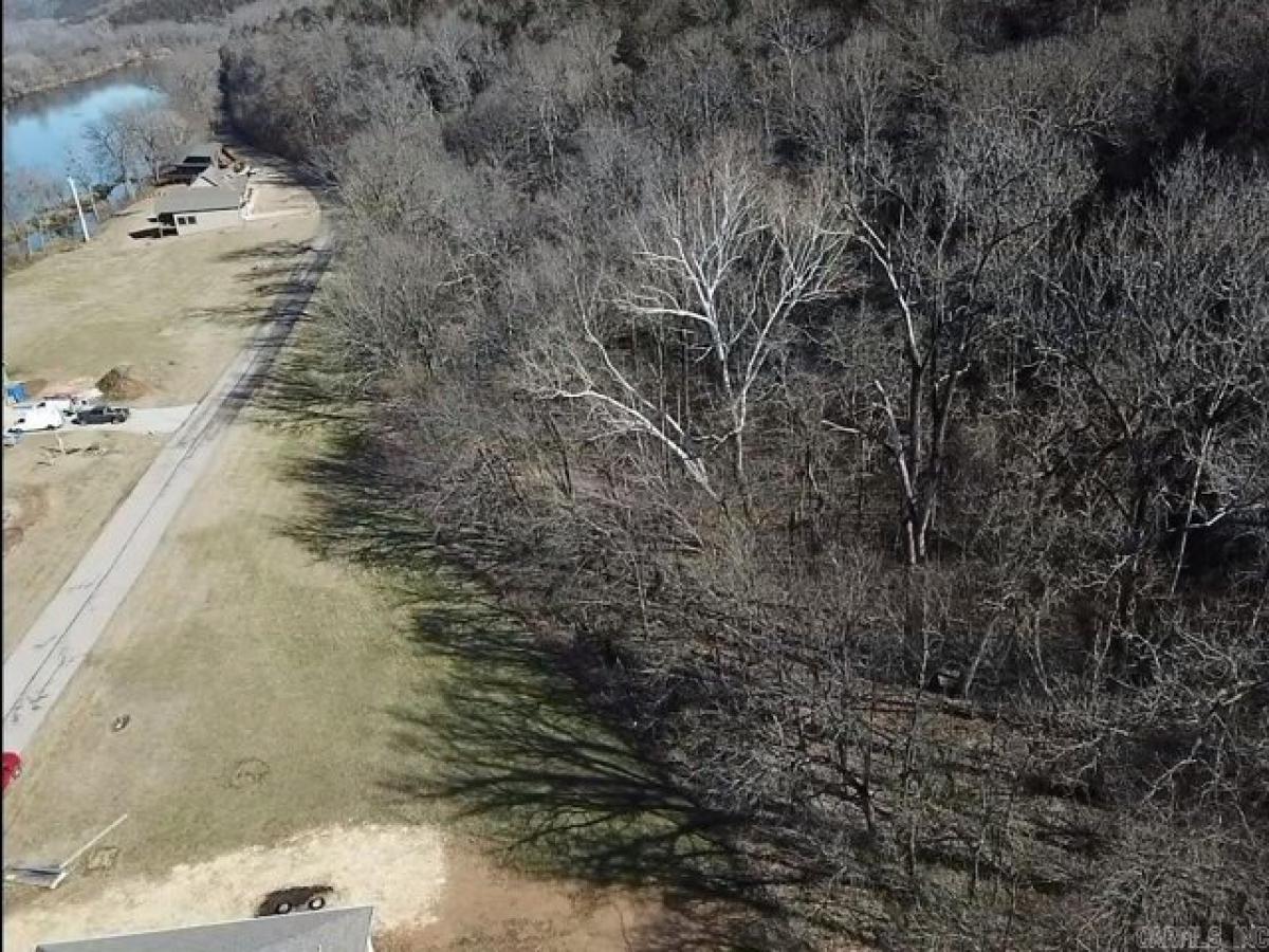 Picture of Residential Land For Sale in Flippin, Arkansas, United States