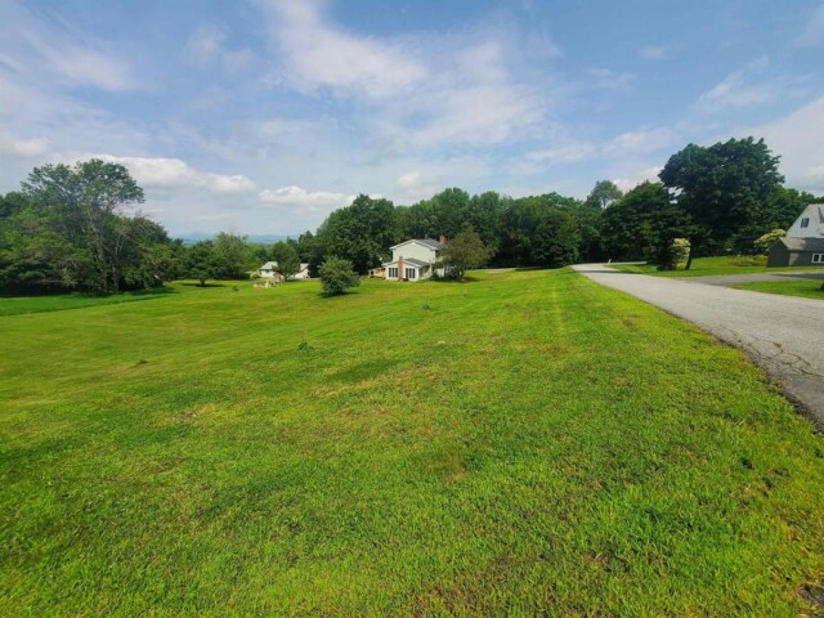 Picture of Home For Sale in Derby, Vermont, United States