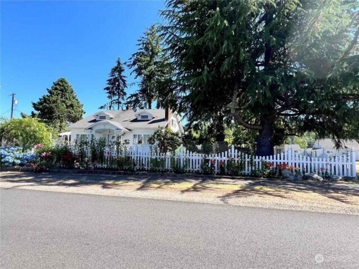 Picture of Home For Sale in Eatonville, Washington, United States