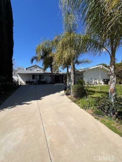 Home For Sale in Granada Hills, California