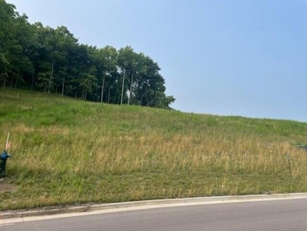 Picture of Residential Land For Sale in Onalaska, Wisconsin, United States