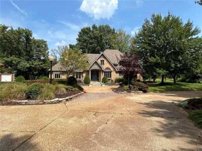 Home For Sale in Edwardsville, Illinois