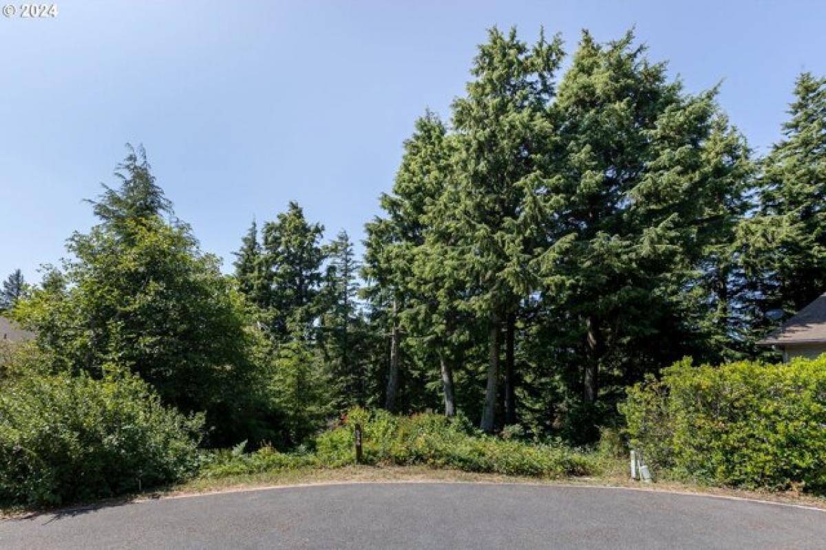 Picture of Residential Land For Sale in Gleneden Beach, Oregon, United States