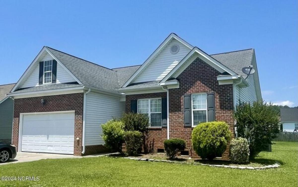 Picture of Home For Sale in Winterville, North Carolina, United States