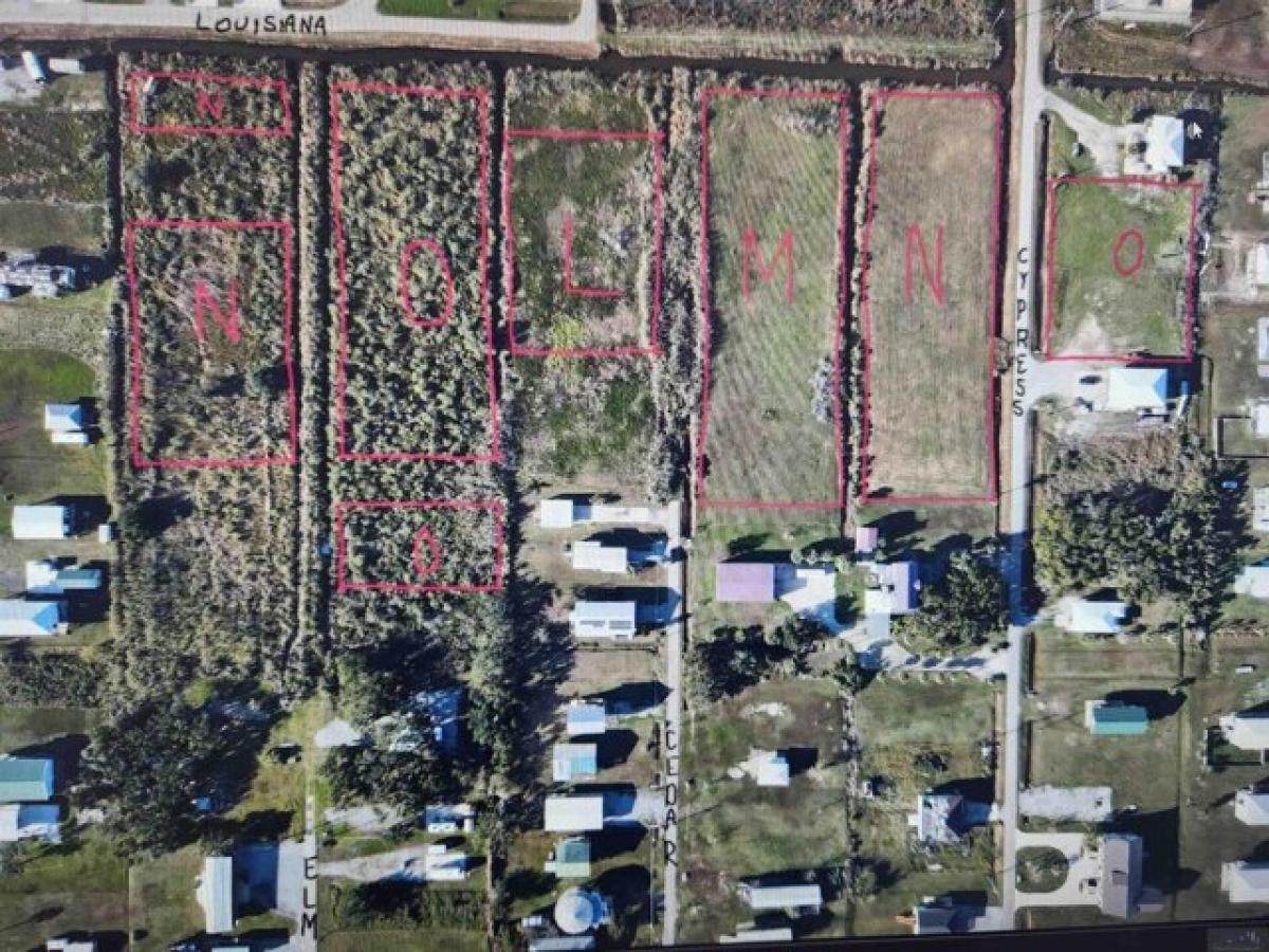 Picture of Residential Land For Sale in Grand Isle, Louisiana, United States