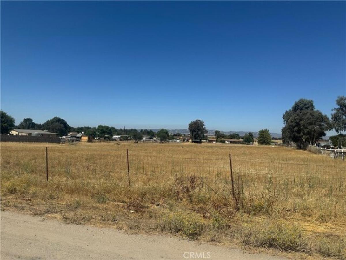 Picture of Residential Land For Sale in Paso Robles, California, United States