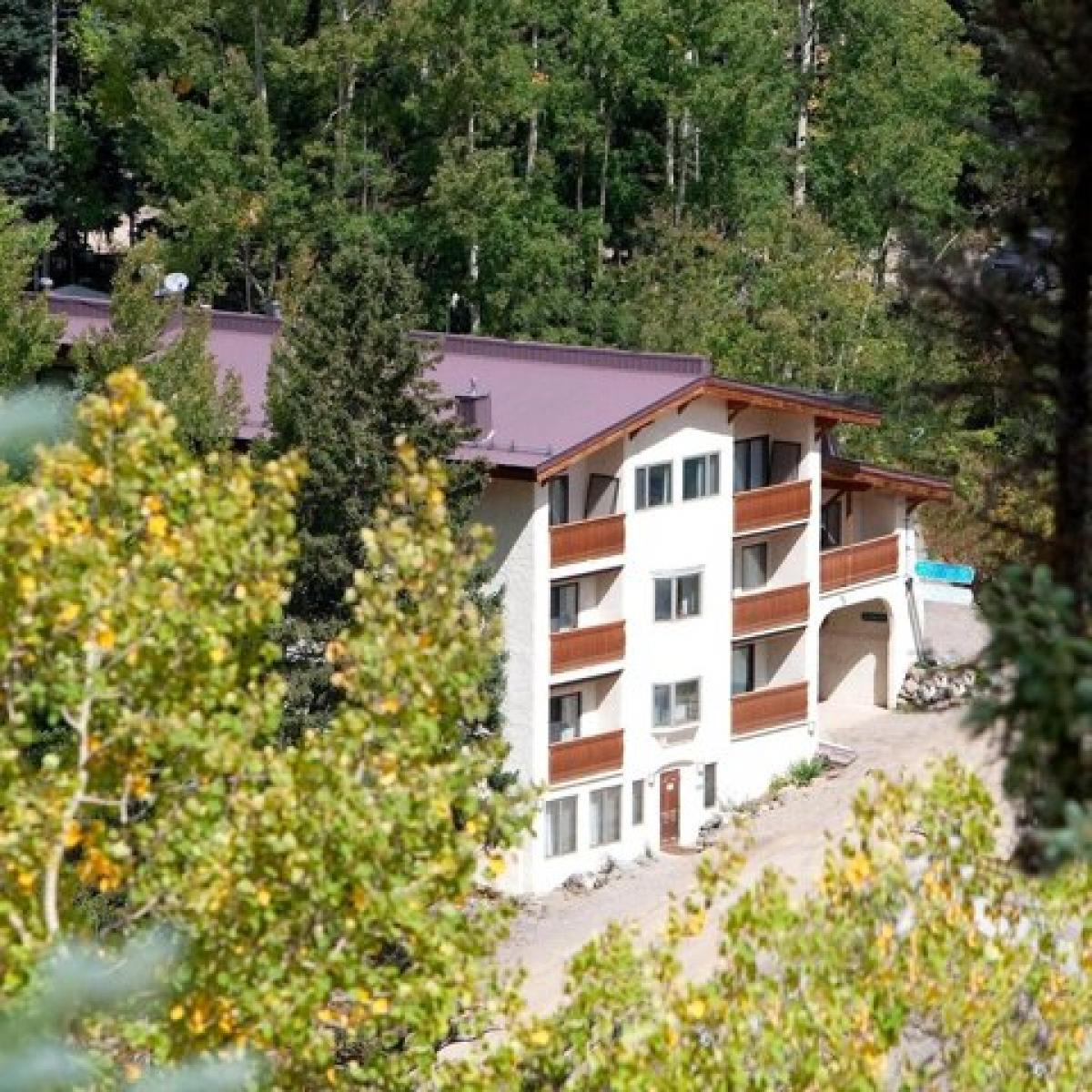 Picture of Home For Sale in Taos Ski Valley, New Mexico, United States