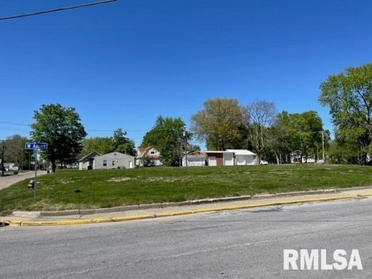 Picture of Residential Land For Sale in Macomb, Illinois, United States