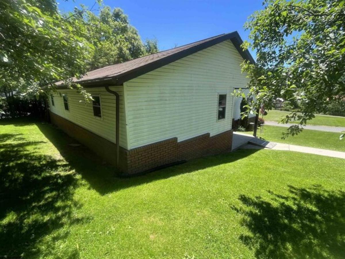 Picture of Home For Sale in Durbin, West Virginia, United States