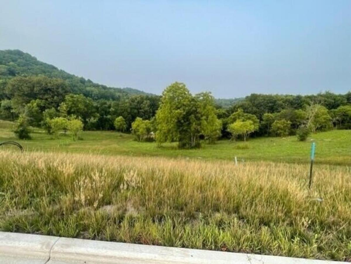 Picture of Residential Land For Sale in Onalaska, Wisconsin, United States