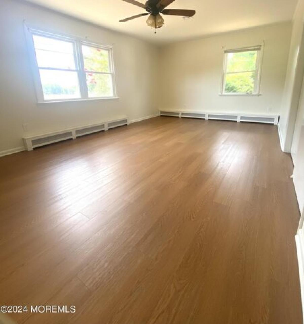 Picture of Home For Rent in Tinton Falls, New Jersey, United States