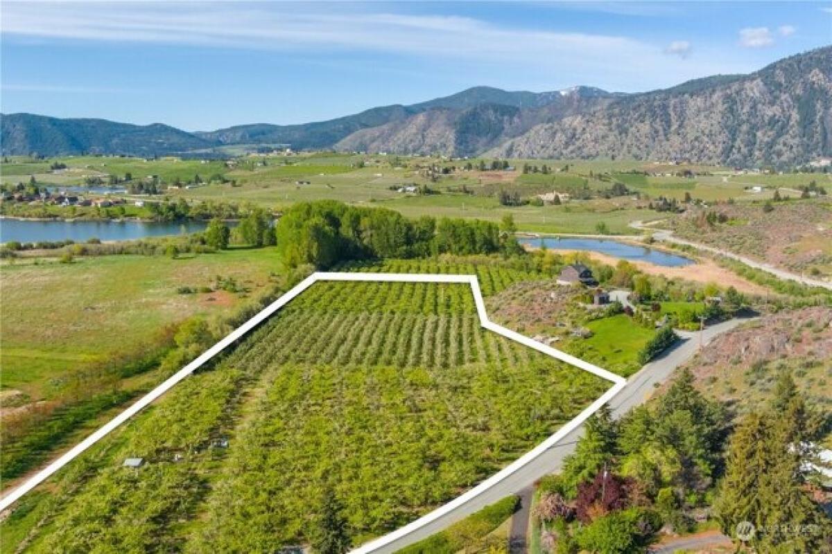 Picture of Residential Land For Sale in Manson, Washington, United States