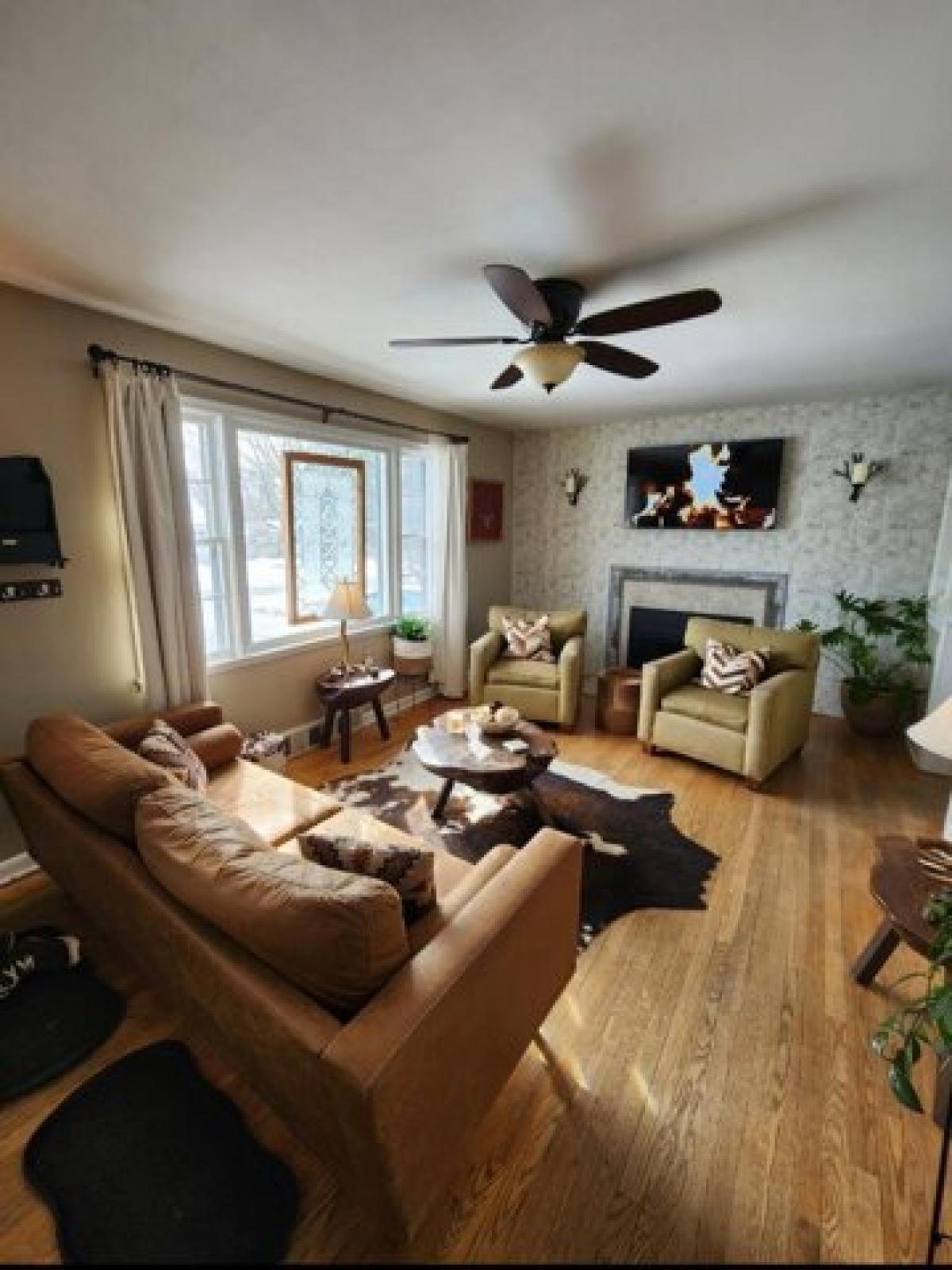 Picture of Home For Sale in South Burlington, Vermont, United States