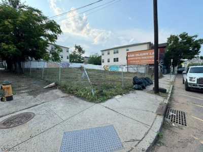 Residential Land For Sale in Newark, New Jersey