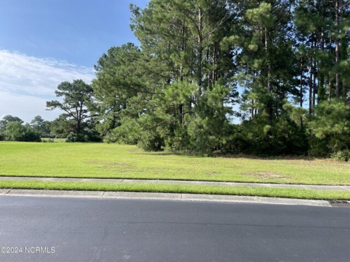 Picture of Residential Land For Sale in Calabash, North Carolina, United States