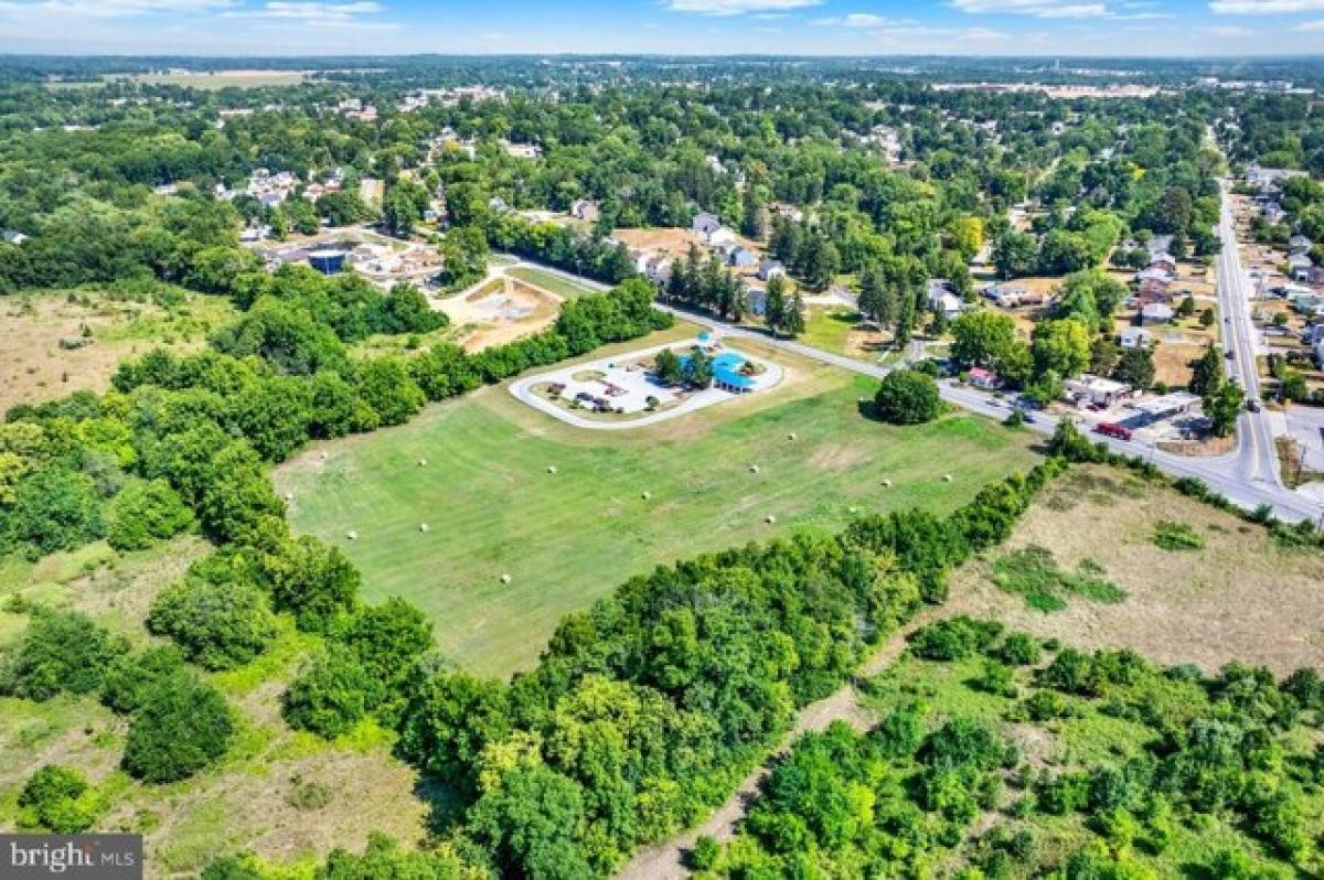 Picture of Residential Land For Sale in Charles Town, West Virginia, United States