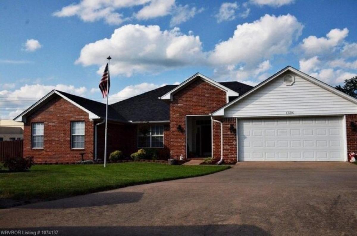 Picture of Home For Sale in Van Buren, Arkansas, United States