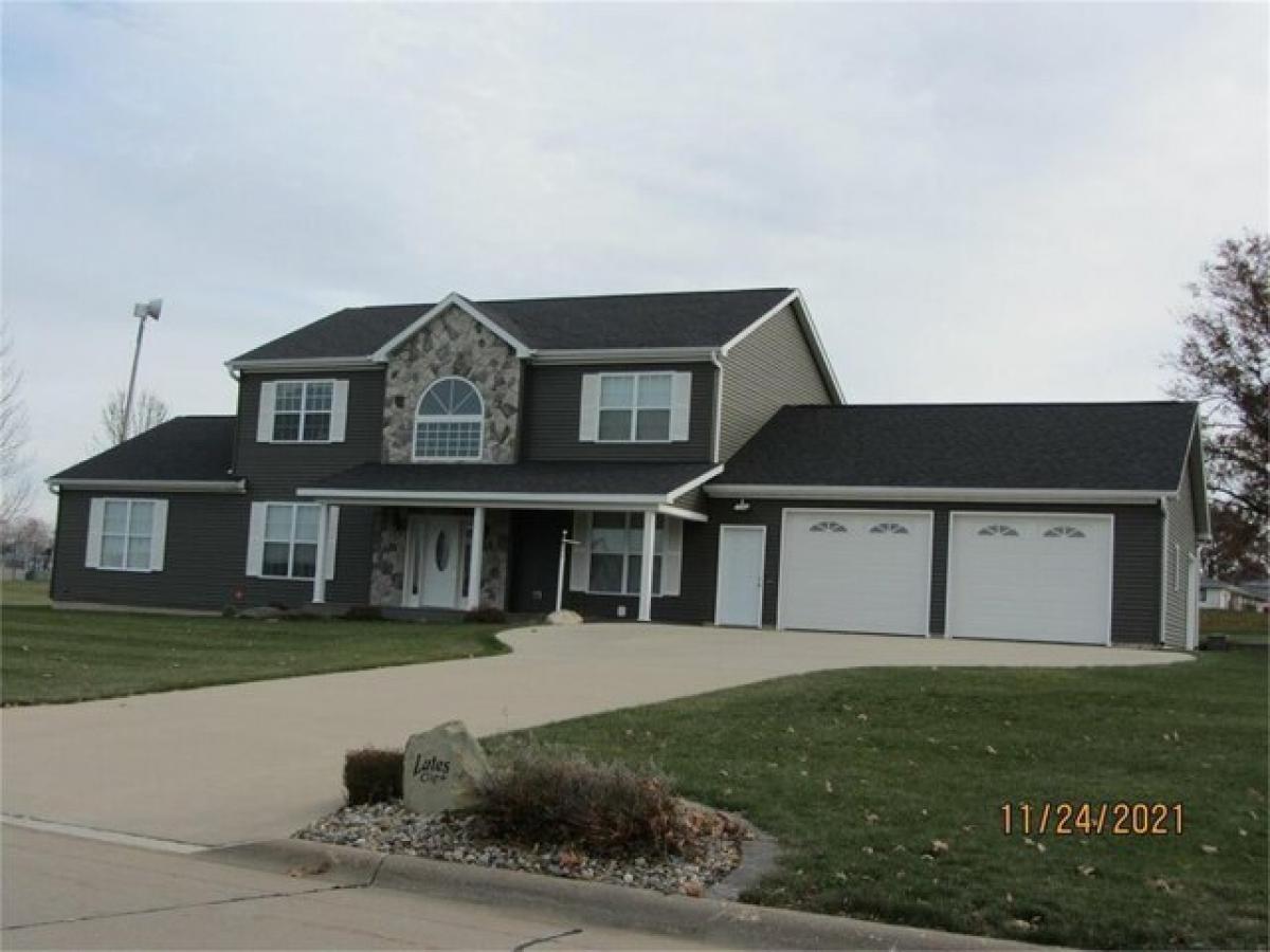 Picture of Home For Sale in Conrad, Iowa, United States