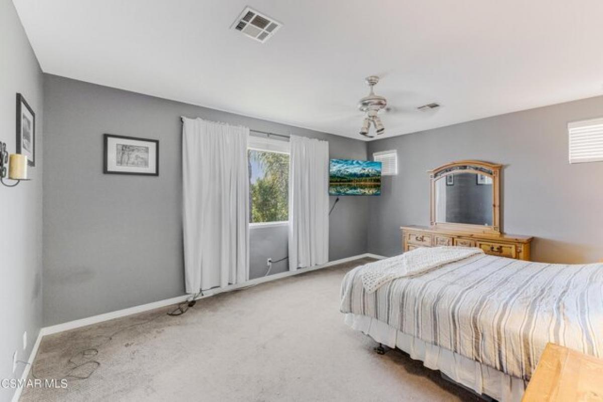 Picture of Home For Sale in Moorpark, California, United States