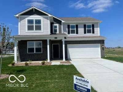 Home For Sale in Whiteland, Indiana