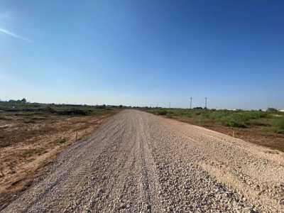 Residential Land For Sale in Gardendale, Texas