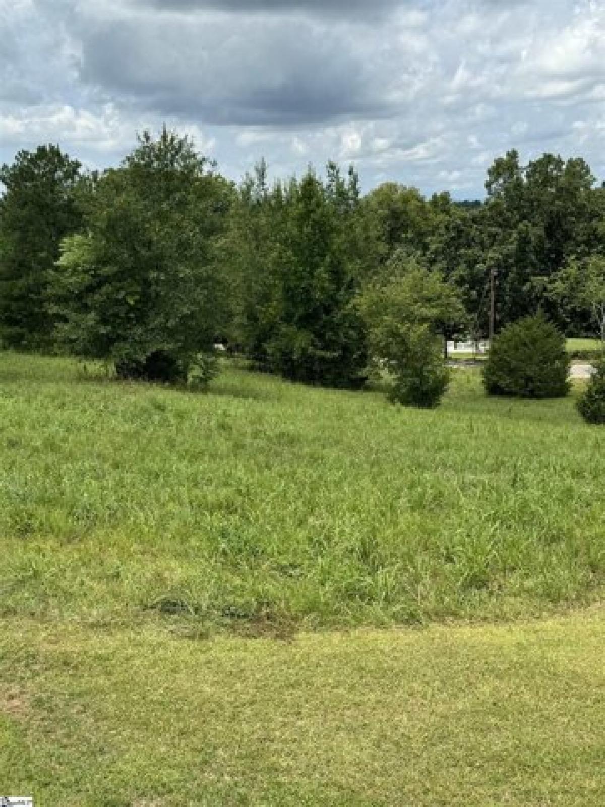 Picture of Residential Land For Sale in Easley, South Carolina, United States