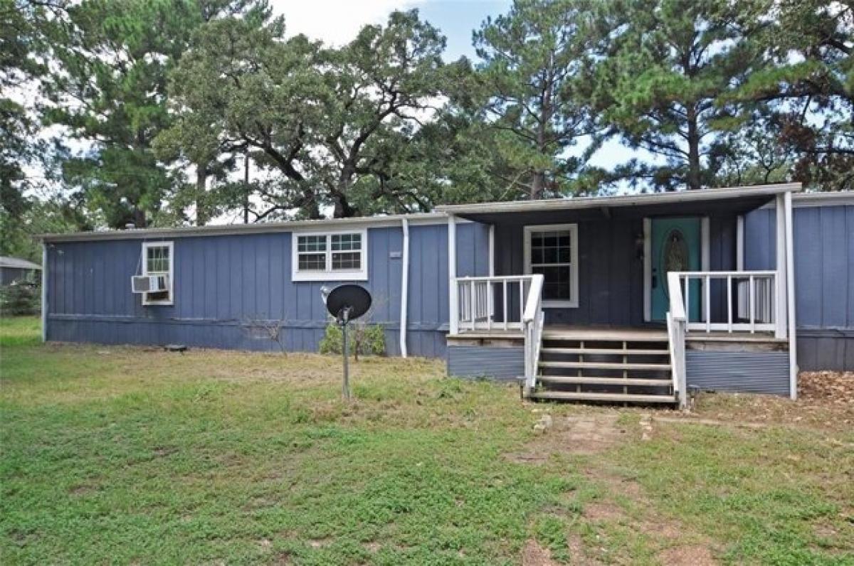 Picture of Home For Sale in Paige, Texas, United States