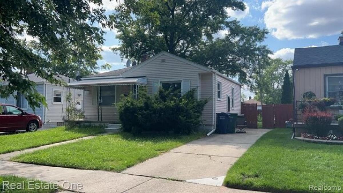 Picture of Home For Sale in Lincoln Park, Michigan, United States