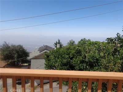 Home For Rent in Crestline, California