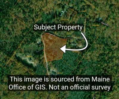 Residential Land For Sale in Raymond, Maine