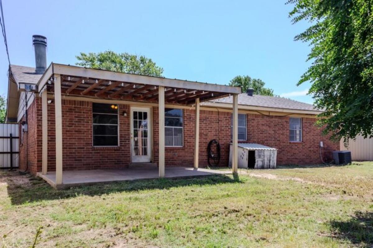 Picture of Home For Sale in Borger, Texas, United States