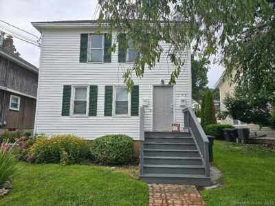 Home For Rent in Milford, Connecticut