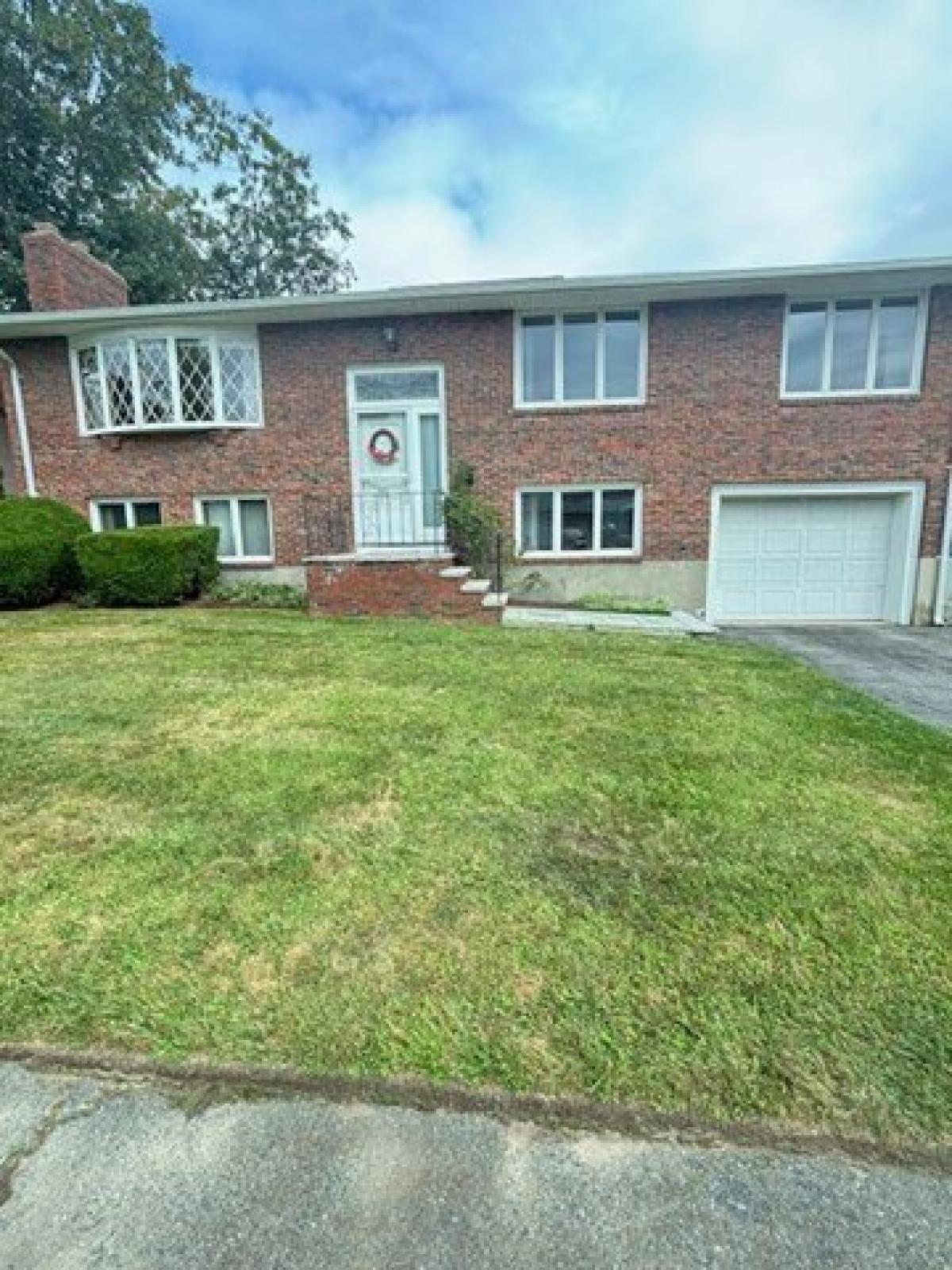 Picture of Home For Sale in Nahant, Massachusetts, United States