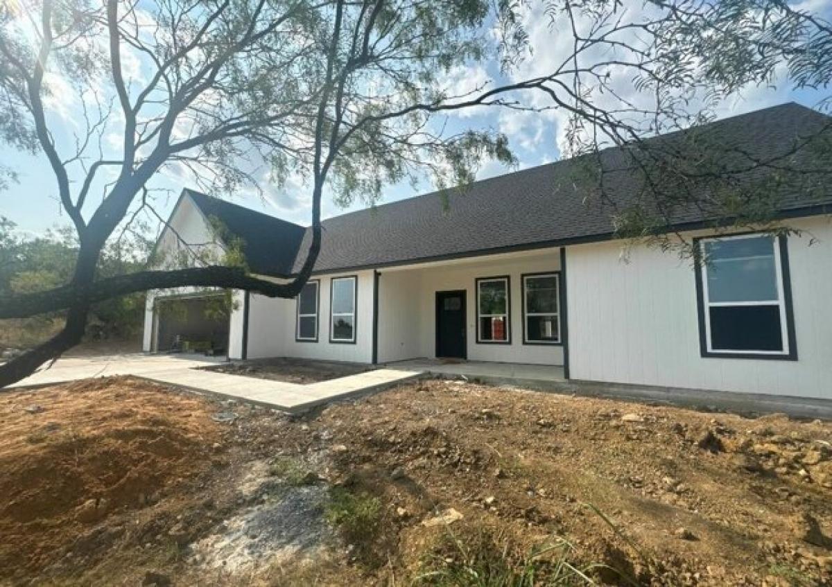 Picture of Home For Sale in Runaway Bay, Texas, United States