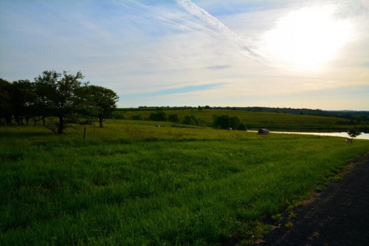 Picture of Residential Land For Sale in Lecompton, Kansas, United States