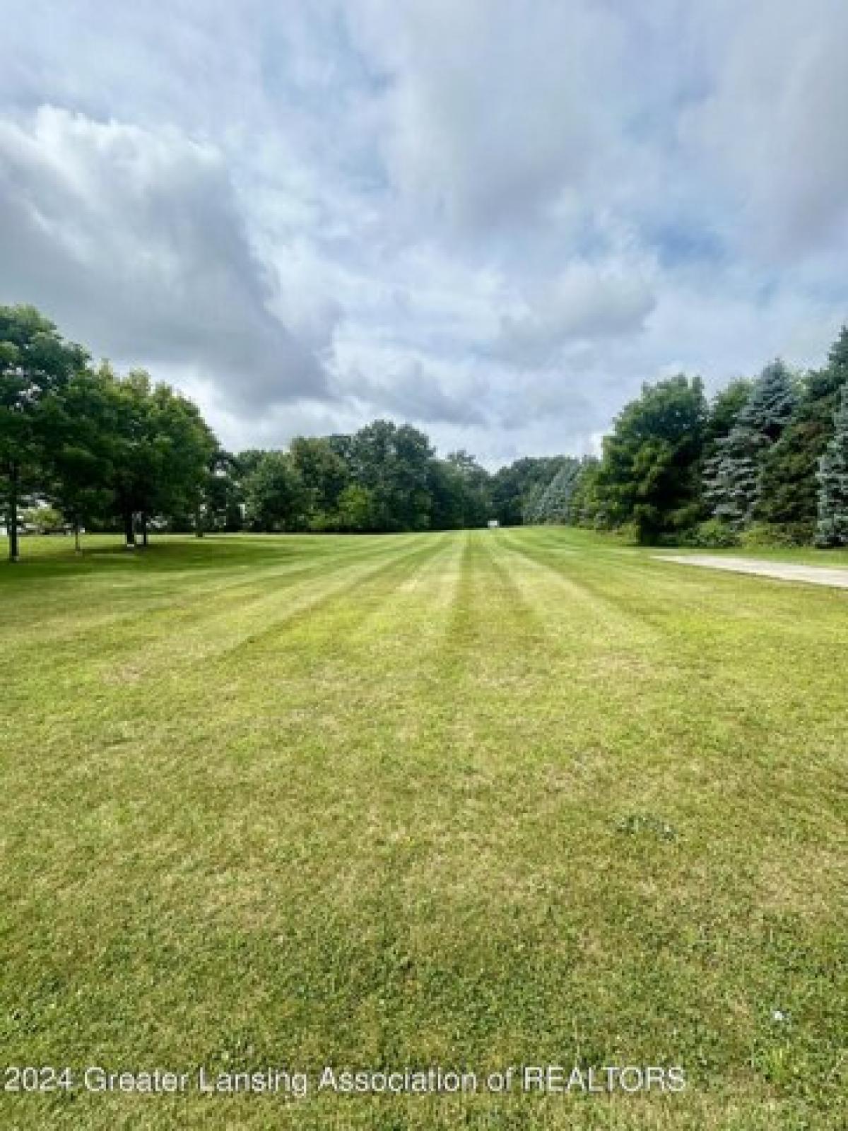 Picture of Residential Land For Sale in Portland, Michigan, United States