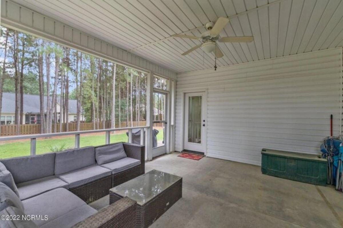 Picture of Home For Sale in Whispering Pines, North Carolina, United States