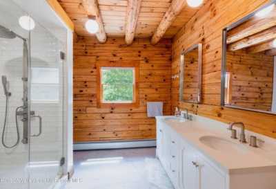 Home For Sale in Kerhonkson, New York