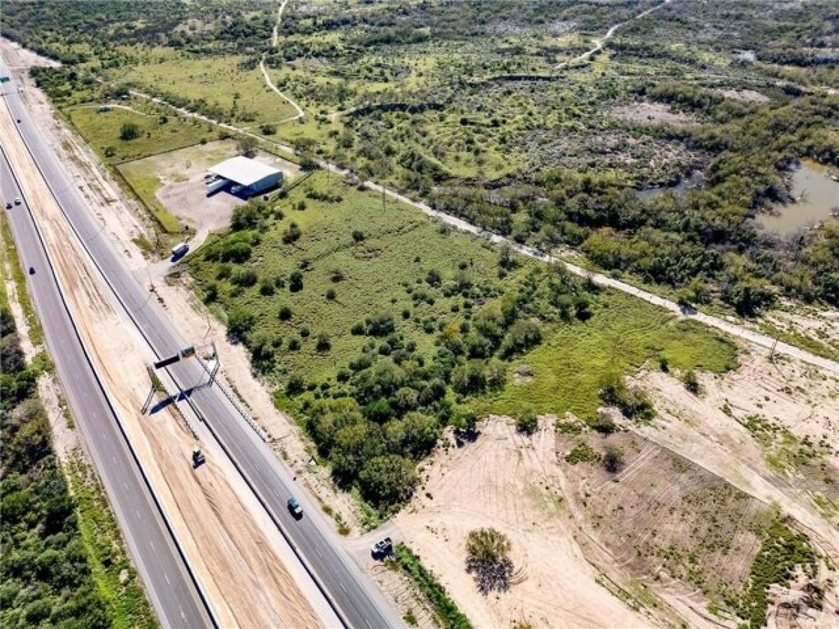 Picture of Residential Land For Sale in Sullivan City, Texas, United States