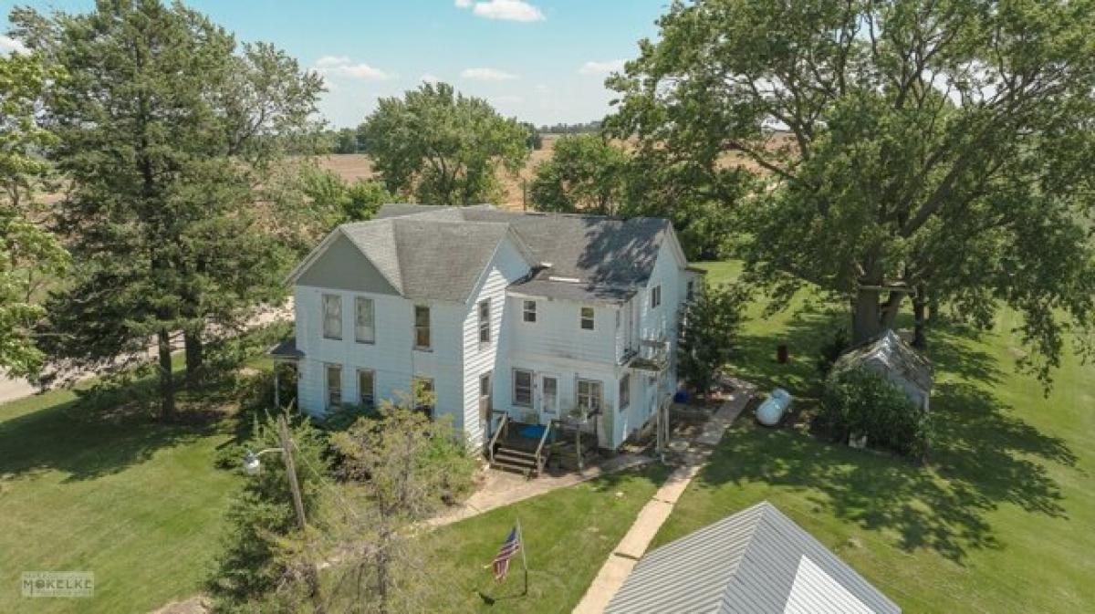 Picture of Home For Sale in Newark, Illinois, United States