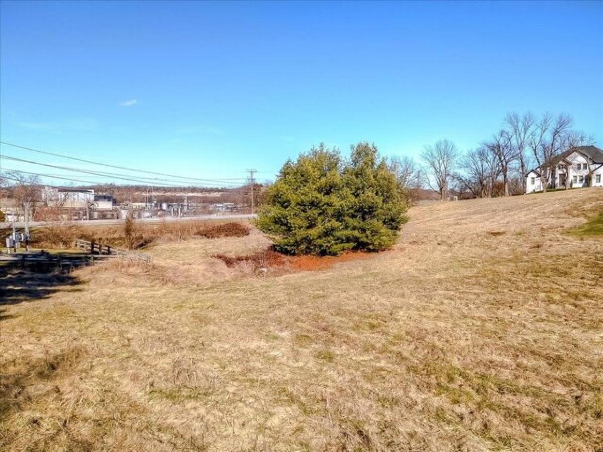 Picture of Residential Land For Sale in Frankfort, Kentucky, United States