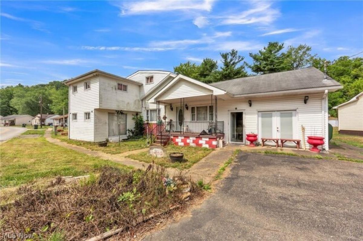 Picture of Home For Sale in Rayland, Ohio, United States