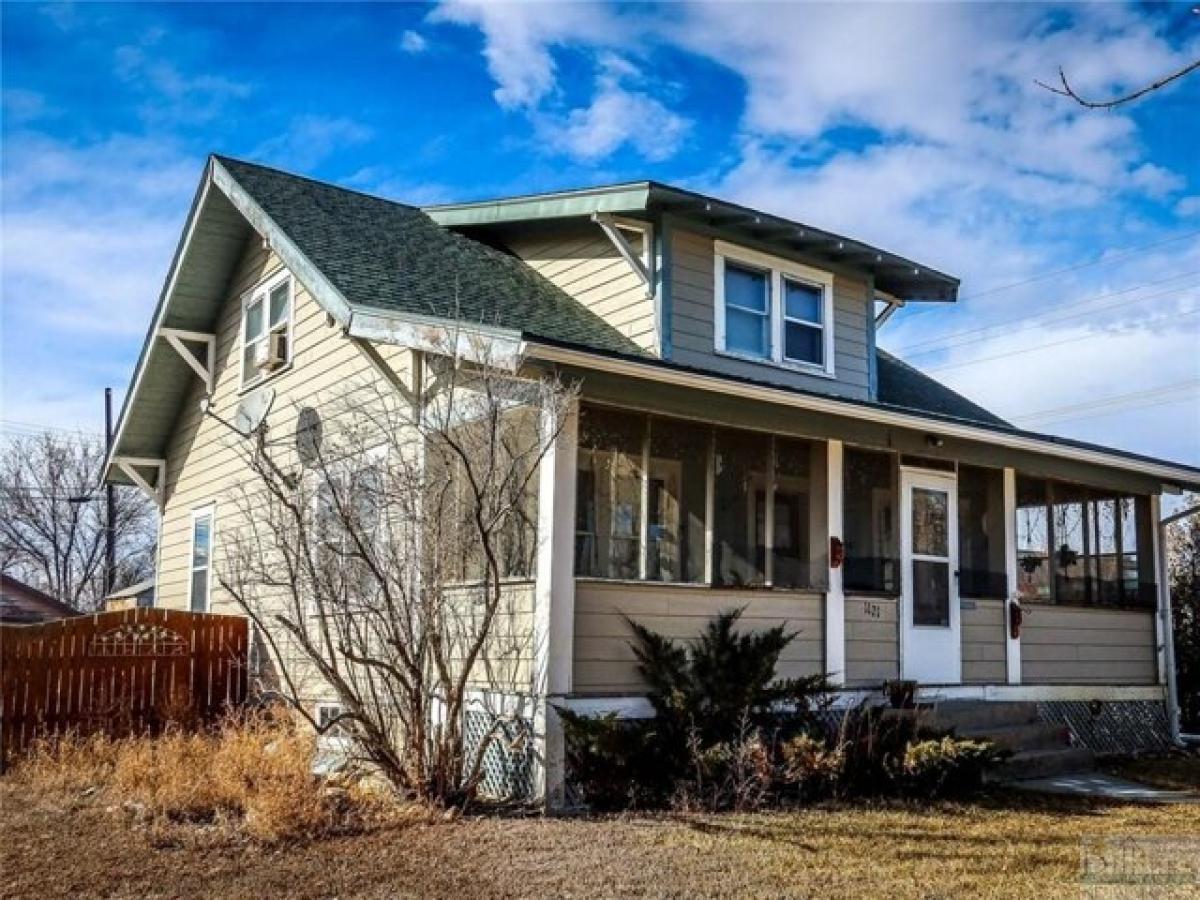 Picture of Home For Sale in Roundup, Montana, United States