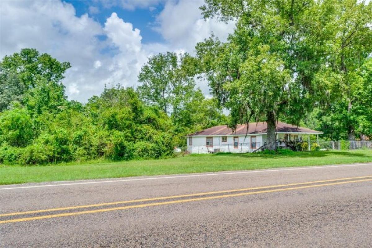 Picture of Home For Sale in Coldspring, Texas, United States